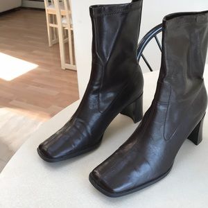 Aerosoles brown boots size 9